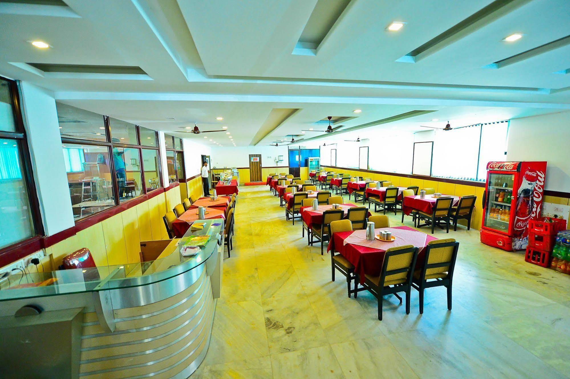Qik Stay @ S.K. Continental مَسّور المظهر الخارجي الصورة